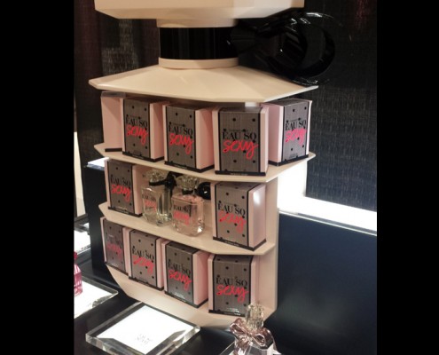 victorias secret bottle table eau so sexy POP display